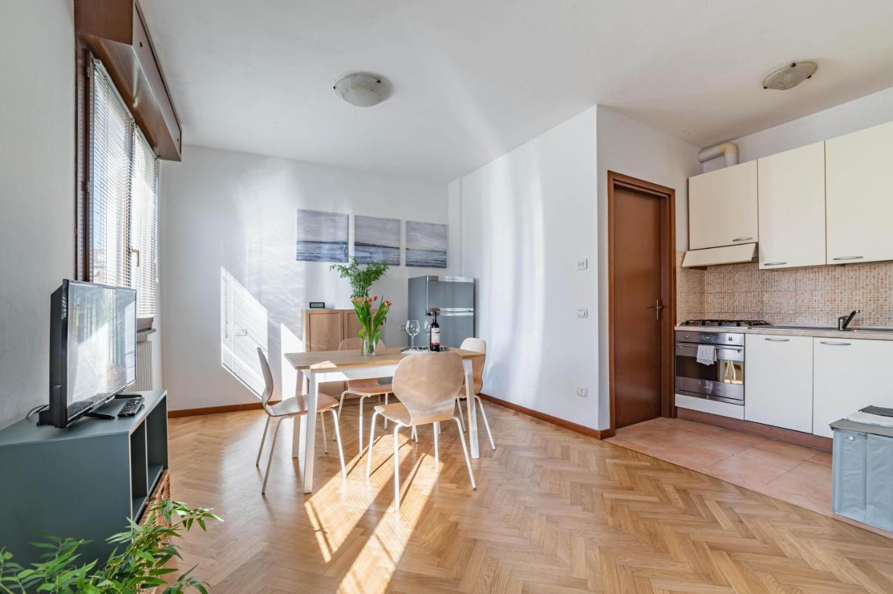 Parma Parco Ducale Duplex Apartment With Parking Bagian luar foto